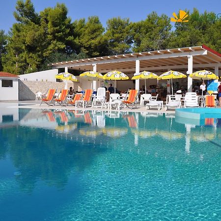 Villaggio Elisena ヴィエステ エクステリア 写真